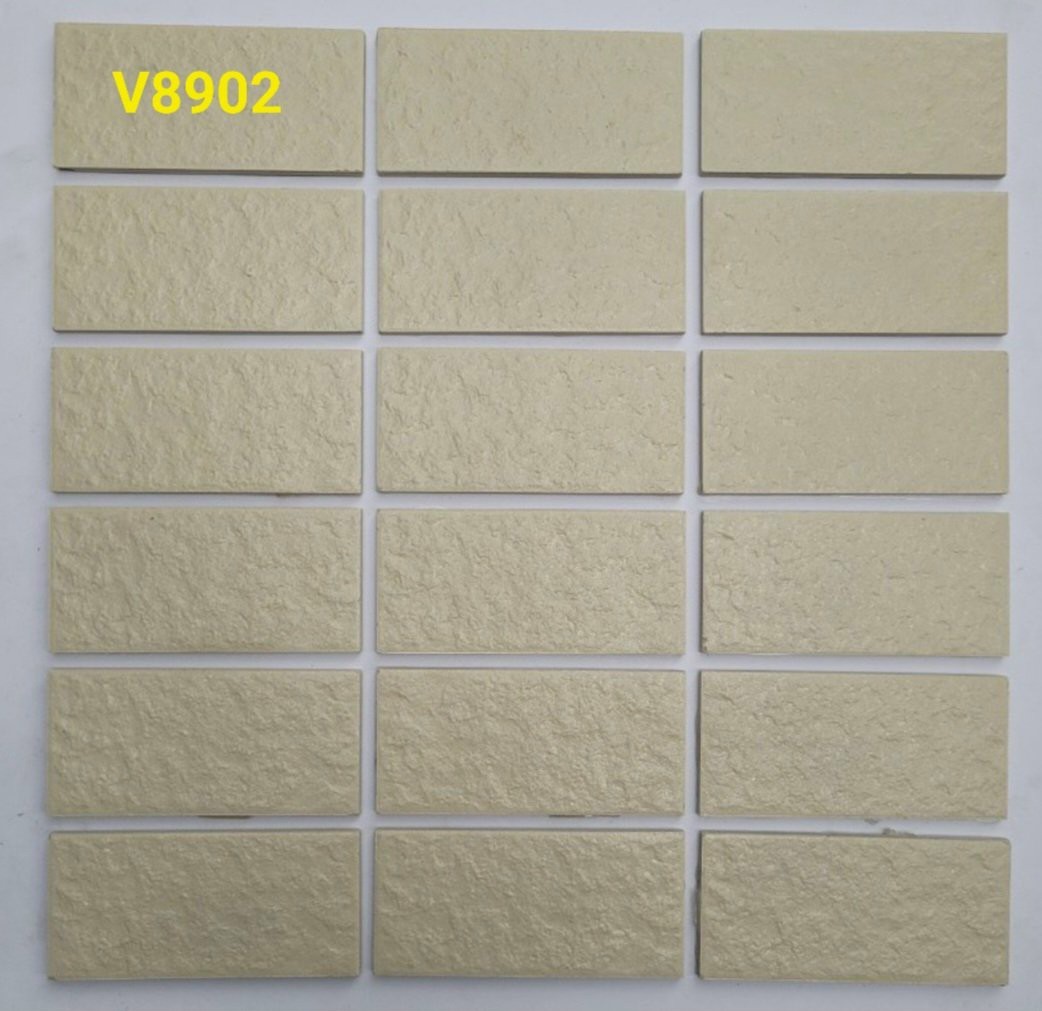 8902